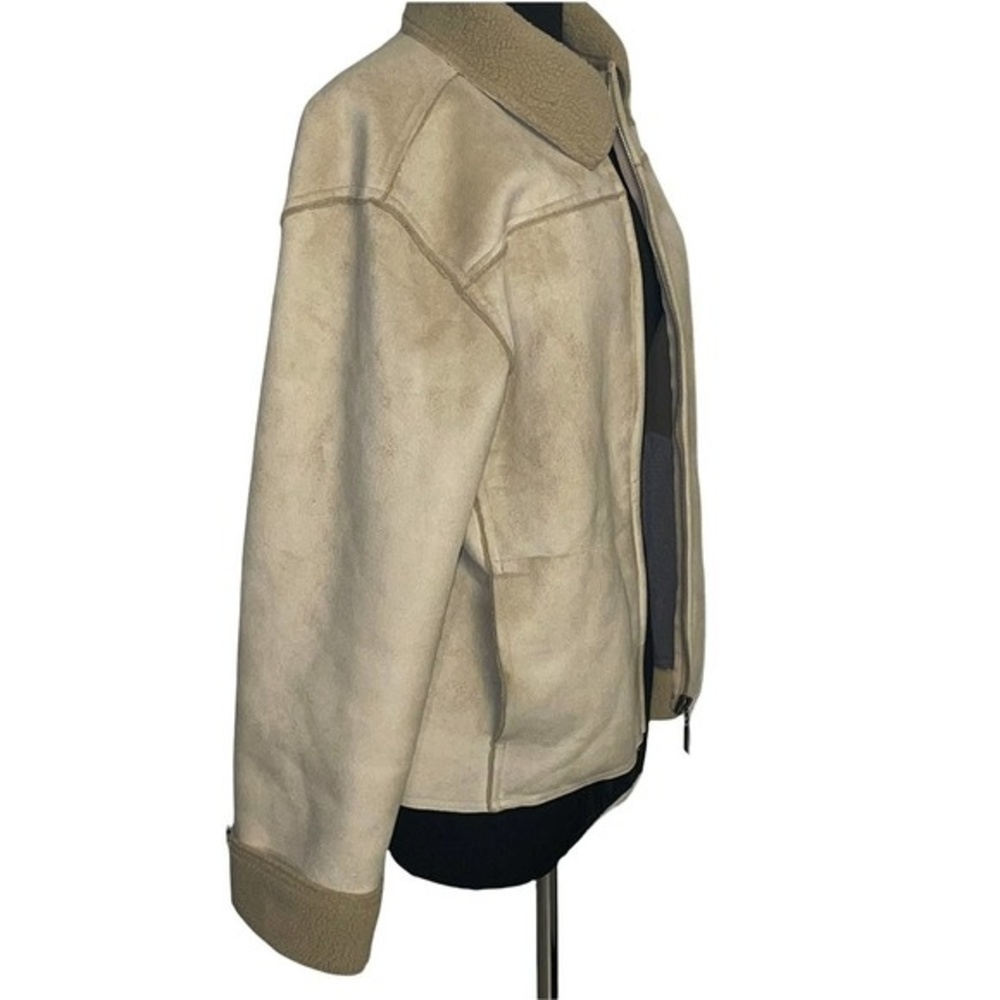 Izod Women's Jacket Size Medium